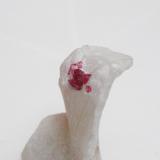 Espinela<br />Luc Yen, Provincia Yenbai, Vietnam<br />6 x 4 x 2,5 cm<br /> (Autor: Antonio Alcaide)