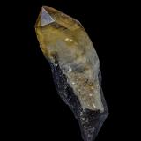 Quartz (variety citrine), Quartz (variety smoky quartz)<br />Bismuth Dam area, Torrington mining district, Clive County, New South Wales, Australia<br />6.0 x 1.6 cm<br /> (Author: am mizunaka)