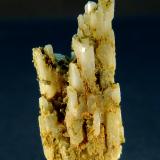 AlbitaOficarsa Quarry, De las Culebras Hill, Carchelejo, Cárcheles, Comarca Sierra Mágina, Jaén, Andalusia, Spain2 x 1 x 1 cm. (Autor: Felipe Abolafia)