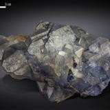 Fluorite<br />Huanggang Mines, Hexigten Banner (Kèshíkèténg Qí), Chifeng (Ulanhad), Inner Mongolia Autonomous Region, China<br />132 X 85 mm<br /> (Author: Manuel Mesa)
