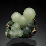 PrehniteO&G Woodbury Quarry, Orenaug Hills, Woodbury, Litchfield County, Connecticut, USA2.4 x 2.5 cm (Author: crosstimber)