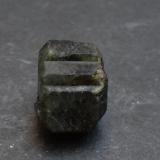 Crisoberilo (variedad alejandrita)<br />Mina Novello, Masvingo (Fort Victoria), Distrito Masvingo, Provincia Masvingo, Zimbabwe<br />2,5 x 1,5 x 1,5 cm<br /> (Autor: Antonio Alcaide)