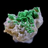 Torbernite<br />Calo, Vimianzo, Comarca Terra de Soneira, La Coruña / A Coruña, Galicia / Galiza, Spain<br />33x29x11mm<br /> (Author: Carlos Pareja)