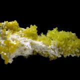 Pyromorphite<br />San Andrés Mine, Espiel, Comarca Valle del Guadiato, Córdoba, Andalusia, Spain<br />34x17x11mm<br /> (Author: Carlos Pareja)