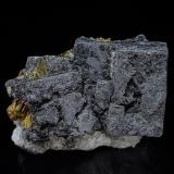 Galena, Quartz, Chalcopyrite<br />Shiraita Mine, Uonuma, Niigata Prefecture, Chubu Region, Honshu Island, Japan<br />3.2 x 2.2 cm<br /> (Author: am mizunaka)