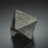 Magnetite<br />Atakor volcanic massif, Ahaggar Mountain, Tamanghasset Province, Algeria<br />1.8 x 2.0 cm<br /> (Author: crosstimber)