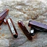 Vanadinite<br />Nuestra Señora de las Angustias Mine, Fuente de la Teja hill, Alhama de Granada, Comarca Alhama de Granada, Granada, Andalusia, Spain<br />FOV 6mm<br /> (Author: Carlos Pareja)