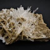 Sidérite and Quartz<br />Mésage Mine, Saint-Pierre-de-Mésage, Vizille, Grenoble, Isère, Auvergne-Rhône-Alpes, France<br />100mm x 55mm x 40mm<br /> (Author: Philippe Durand)