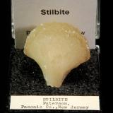 StilbitePaterson, Passaic County, New Jersey, USA2.3 x 2.4 cm (Author: Michael Shaw)