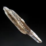 QuartzZona Crystal Peak, Condado Teller, Colorado, USA0.4 x 2.9 cm (Author: crosstimber)