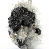 Sphalerite, QuartzDalnegorsk, Distrito urbano Dalnegorsk, Primorsky Krai, RusiaSpecimen size 9,5 cm, large sphalerite 4 cm, largest quartz 2,5 cm (Author: Tobi)