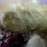 Londonita<br />Ambatofotsikely, Comuna Fidirana, Distrito Betafo, Región Vakinankaratra, Madagascar<br />29 x 18 x 17 mm.<br /> (Autor: José Luis Zamora)