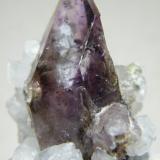 Quartz (variety amethyst) and CalciteZona Brandberg, Región Erongo, Namibia127mm x 116mm x 104mm (Author: Heimo Hellwig)