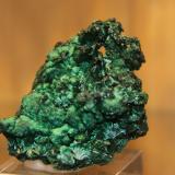 Malachite<br />Kiswishi, Lubumbashi (Elizabethville), Katanga Copper Crescent, Haut-Katanga (Shaba), Democratic Republic of the Congo (Zaire)<br />47 mm x 52 mm x 34 mm<br /> (Author: franjungle)
