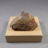Bismutotantalita<br />Colina Gamba, Distrito Wakiso, Busiiro, Region Central, Uganda<br />4,5 x 3 x 1,7 cm.<br /> (Autor: J. G. Alcolea)