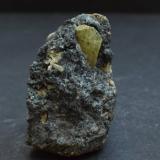 Crisoberilo<br />Tsitondroina, Distrito Ikalamavony, Región Haute Matsiatra, Madagascar<br />6 x 4 x 4 cm<br /> (Autor: Antonio Alcaide)