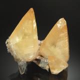 Calcite<br />Joplin Field, Tri-State District, Jasper County, Missouri, USA<br />4.2 x 5.5 x 5.6 cm<br /> (Author: crosstimber)