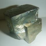 PyriteMina Ampliación a Victoria, Sierra de Alcarama, Navajún, Comarca Cervera, La Rioja, España53 mm x 60 mm x 41 mm (Author: franjungle)