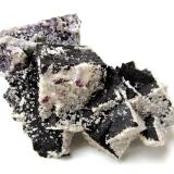 Fluorite, CalciteMina Denton, Grupo Goose Creek Mine, Sub-Distrito Harris Creek, Condado Hardin, Illinois, USASpecimen size 13 cm, largest fluorite crystal 3,5 cm (Author: Tobi)
