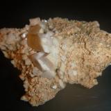 Microcline<br />Gualba de Dalt, Gualba, Comarca Vallès Oriental, Barcelona, Catalonia / Catalunya, Spain<br />60mm x 42mm x 36mm<br /> (Author: franjungle)