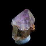 Quartz (variety amethyst)<br />Les Droites (north face), Mont Blanc Massif, Chamonix, Haute-Savoie, Auvergne-Rhône-Alpes, France<br />3,5 cm<br /> (Author: Benj)