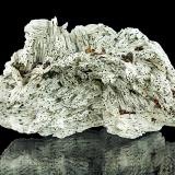 Baryte, Chalcopyrite<br />Dreislar Mine, Dreislar, Winterberg, Sauerland, North Rhine-Westphalia/Nordrhein-Westfalen, Germany<br />12,4 x 6,8 x 3,6 cm<br /> (Author: Niels Brouwer)