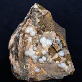 Cuarzo (variedad calcedonia)<br />Volcán Cabezo Negro de Zeneta, Murcia, Comarca Huerta de Murcia, Región de Murcia (Murcia), España<br />8.5 x 6 cm<br /> (Autor: Pedro Antonio)