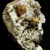 Fluorapatito<br />Cantera Minera I, Cerro de los Serranos, Lebrija, Comarca Bajo Guadalquivir, Sevilla, Andalucía, España<br />4x4 cm<br /> (Autor: nimfiara)