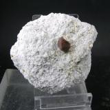 Espinela<br />Yacimiento Sierra de Mijas, Sierra de Mijas, Mijas, Comarca Costa del Sol Occidental, Málaga, Andalucía, España<br />6x6 cm<br /> (Autor: nimfiara)