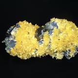 Cuarzo, Esfalerita, Boulangerita<br />Mina Stan Trg (Stan Terg, Stari Trg), Complejo Trepča, Valle Trepča, Kosovska Mitrovica, Distrito Kosovska Mitrovica, Kosovo<br />11´5x6 cm<br /> (Autor: geoalfon)
