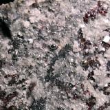 Mercurio<br />Mina El Entredicho, Almadenejos, Comarca Valle de Alcudia, Ciudad Real, Castilla-La Mancha, España<br />Campo de visión 3 cm.<br /> (Autor: Antonio P. López)