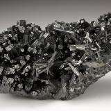 Manganite<br />Ilfeld, Nordhausen, Nordhausen District, Thuringia/Thüringen, Germany<br />110 mm x 54 mm x 39 mm. Mass: 347 g<br /> (Author: Carles Millan)