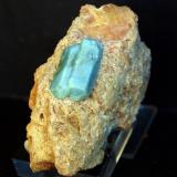 Fluorapatito<br />Slyudyanka (Sludyanka), Zona Lago Baikal, Irkutsk Oblast, Zabaykalsky Krai, Rusia<br />7 x 4 cm<br /> (Autor: Pedro Antonio)