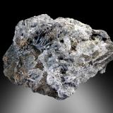 BismutinitaMina Tazna (Mina Tazna-Rosario), Cerro Tazna, Distrito Atocha-Quechisla, Provincia Nor Chichas, Departamento Potosí, Bolivia7 x 6 cm. (Autor: Antonio P. López)