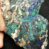 Azurita con MalaquitaMina Linda Mariquita, El Molar, Comarca Priorat, Tarragona, Cataluña / Catalunya, España6 x 4 x 3 cm (Autor: karbu8)