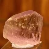 Spodumene (variety kunzite)<br />Afghanistan<br />38mm x 33mm x 17mm<br /> (Author: Firmo Espinar)