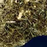 Prehnita, Actinolita y FluorapatitoCantera Minera I, Cerro de los Serranos, Lebrija, Comarca Bajo Guadalquivir, Sevilla, Andalucía, España14 x 8 x 2 cm. (Autor: Felipe Abolafia)
