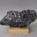 Kermesita<br />Pezinok, Distrito Pezinok, Region Bratislava, Eslovaquia<br />13x 5,5 x 5,5 cm.<br /> (Autor: J. G. Alcolea)