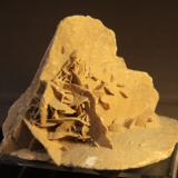 Gypsum<br />Tunisia<br />11cm x 7cm x 11 cm<br /> (Author: franjungle)