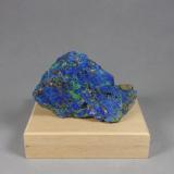 Chalcostibita (Calcostibita)<br />Rhar el Anz (Rar el Anz), Oued Cherrat (Cherrat Wadi), Chaouia-Ouardigha, Prefectura Casablanca, Región Casablanca-Settat, Marruecos<br />5,5 x 4 x 2,5 cm.<br /> (Autor: J. G. Alcolea)