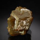 AndraditeZona Stanley Butte, Stanley Butte, Distrito Stanley, Reserva India San Carlos, Condado Graham, Arizona, USA2.7 x 2.5 cm (Author: crosstimber)