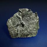 Crisoberilo (variedad alejandrita)Distrito minero Carnaiba, Complejo ultramáfico Campo Formoso, Pindobaçu, Centro-Norte Baiano, Bahia, Región Nordeste, Brasil5 x 4 cm. (Autor: Antonio P. López)