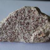 Almandino (Grupo Granate).Castro Barbudo Mountain, Taragoña, Rianxo, Comarca A Barbanza, La Coruña / A Coruña, Galicia / Galiza, Spain13,5 x 7 cm. (Autor: Rafael varela olveira)