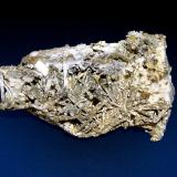 Estibiconita pseudo Stibnita (Estibina)<br />Mina San José, Estación Wadley, Municipio Catorce, San Luis Potosí, México<br />7 x 4 cm.<br /> (Autor: Antonio P. López)