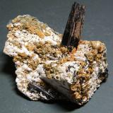 Schorl, Feldspar and MuscoviteMonte Erongo, Usakos, Región Erongo, Namibia83mm x 82mm x 73mm (Author: Heimo Hellwig)