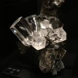 Chinese Calcite - a solid 40cm high (Author: Fiebre Verde)