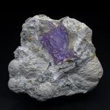 Quartz (variety amethyst)<br />Tadami, Minamiaizu District, Fukushima Prefecture, Tohoku Region, Honshu Island, Japan<br />3.5 x 3.2 cm<br /> (Author: am mizunaka)