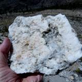 Quartz<br />Ceres, Warmbokkeveld Valley, Ceres, Valle Warmbokkeveld, Witzenberg, Cape Winelands, Western Cape Province, South Africa<br />Hand for size<br /> (Author: Pierre Joubert)