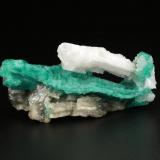 Beryl (variety emerald), Calcite<br />Coscuez mining district, Municipio San Pablo de Borbur, Western Emerald Belt, Boyacá Department, Colombia<br />54x24x25mm<br /> (Author: Fiebre Verde)