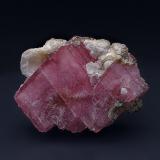 Rhodochrosite, QuartzBelmont Mine, Butte, Butte District, Silver Bow County, Montana, USA2.7 x 2.0 cm (Author: am mizunaka)